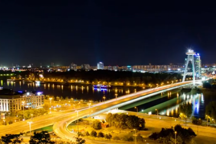 Ilustračný obrázok k článku Študent Ondrej Volko vytvoril zaujímavé video Bratislavy: Skladá sa z viac ako 4 000 fotiek