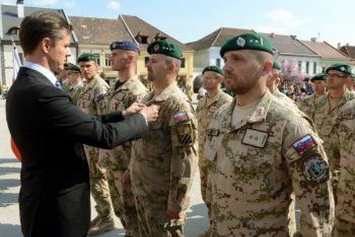 Ilustračný obrázok k článku V Rožňave odovzdali medaile vojakom, ktorí pôsobili v Afganistane