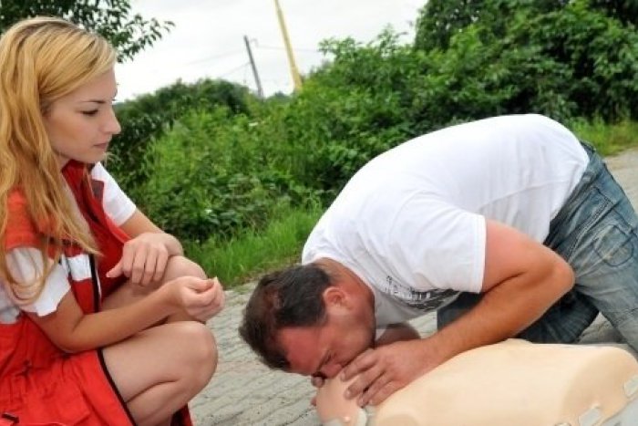 Ilustračný obrázok k článku Súťaž prvej pomoci 2013: Víťazom gymnázium Sv. Mikuláša