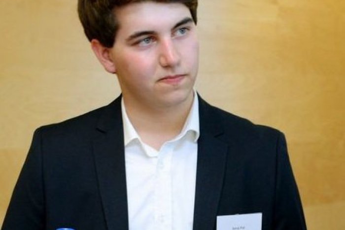 Ilustračný obrázok k článku Juraj Pál (19) zo Slovenska si prišiel po cenné rady a skúsenosti do Dánska, privítal ho princ Joachim