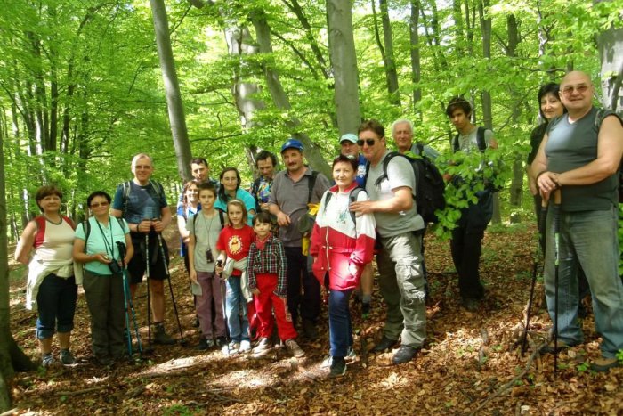 Ilustračný obrázok k článku Zlatomoravskí turisti na Jankovom vŕšku: Neľahkú trasu zvládlo i 6-ročné dievčatko