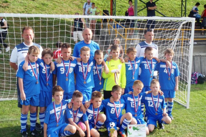 Ilustračný obrázok k článku Talentovaní deväťroční futbalisti FK Pohronie zahviezdili: Z turnaja doniesli bronz!