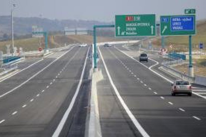 Ilustračný obrázok k článku Štát za rok zaplatil za cestu R1 94 miliónov: Toto však môže cenu ešte zmeniť...