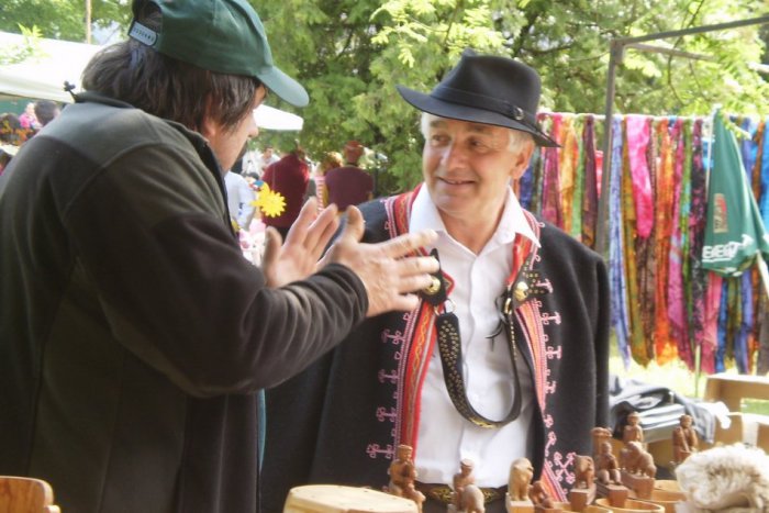 Ilustračný obrázok k článku V Slovenskej Ľupči sa uskutoční 13. Turíčny jarmok: Na čo sa môžete tešiť?