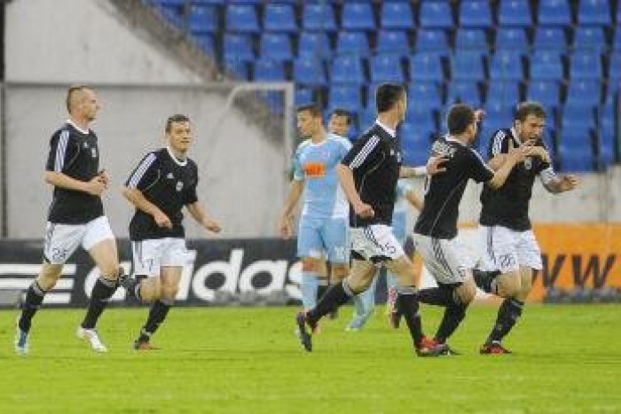 Ilustračný obrázok k článku Prekvapenie: Ružomberok nedoprial Slovanu radosť z titulu