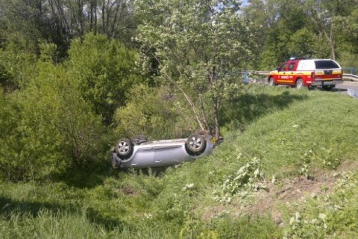 Ilustračný obrázok k článku OBRAZOM: Aj za slnečného počasia sa stávajú nehody