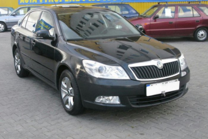 Ilustračný obrázok k článku Máte pri nákupe radšej zľavu alebo darček? V AAA AUTO dostanete oboje!