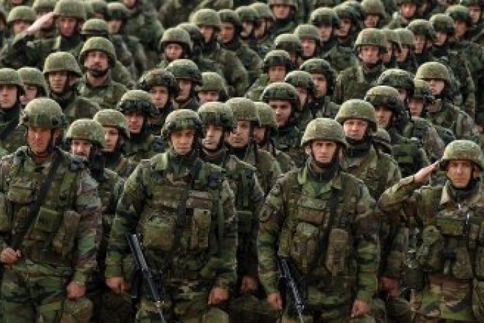 Ilustračný obrázok k článku Na Lešti sa strieľa z lafetových zbraní a mínometov: Naši vojaci trénujú pre potreby NATO