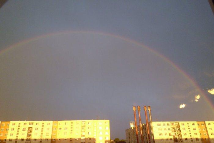 Ilustračný obrázok k článku FOTO: Aj dážď vie byť krásny. Dúha v Prešove ako na dlani!