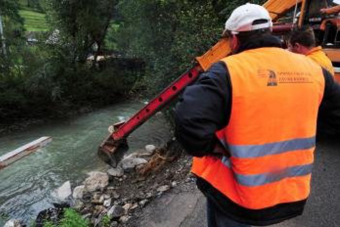 Ilustračný obrázok k článku Na protipovodňové práce zamestnala Spišská päť ľudí: Platení budú zo štátneho rozpočtu