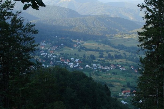 Ilustračný obrázok k článku V Kordíkoch pribudne stála výstava s knižnicou: Bude o dobových fotkách či krojoch