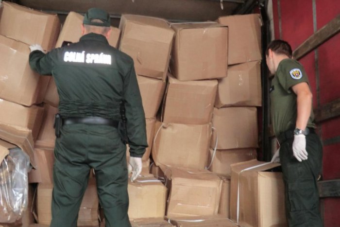 Ilustračný obrázok k článku Úlovok Colného úradu: Odhalili desaťtisíce napodobenín z Číny