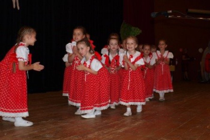 Ilustračný obrázok k článku Detské tanečné kreácie alebo Word Challenge Day 2013?