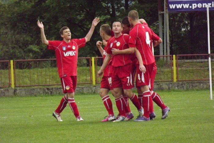 Ilustračný obrázok k článku Záchranárske práce sa vydarili: Mikuláš pokračuje v druhej lige!