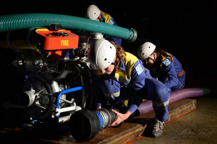 Ilustračný obrázok k článku OBRAZOM: Takto vyzerá nočná súťaž hasičov