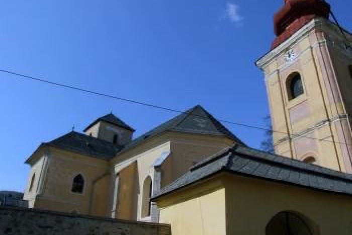 Ilustračný obrázok k článku Dočkajú sa obyvatelia Ratkovej konečne starostu?