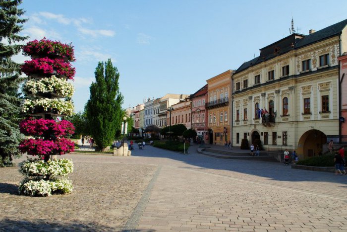 Ilustračný obrázok k článku Obľúbená súťaž je tu opäť: Poznaj svoje mesto začne v sobotu na Hlavnej ulici
