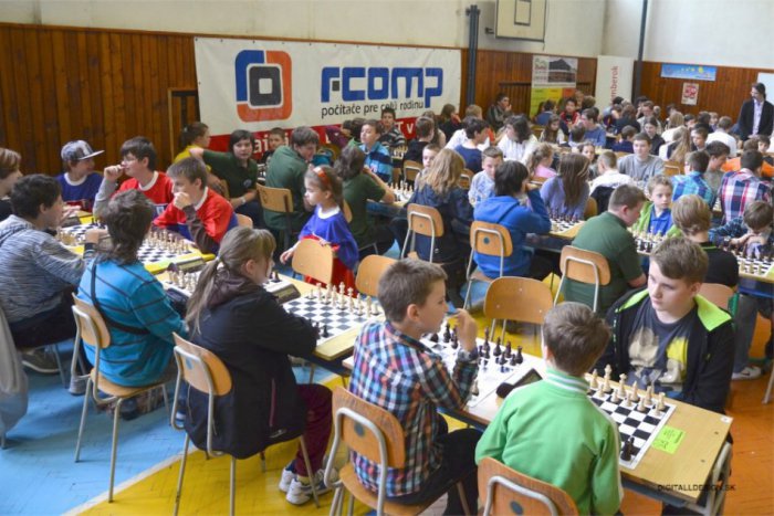 Ilustračný obrázok k článku V Ružomberku sa rozdávali slovenské tituly