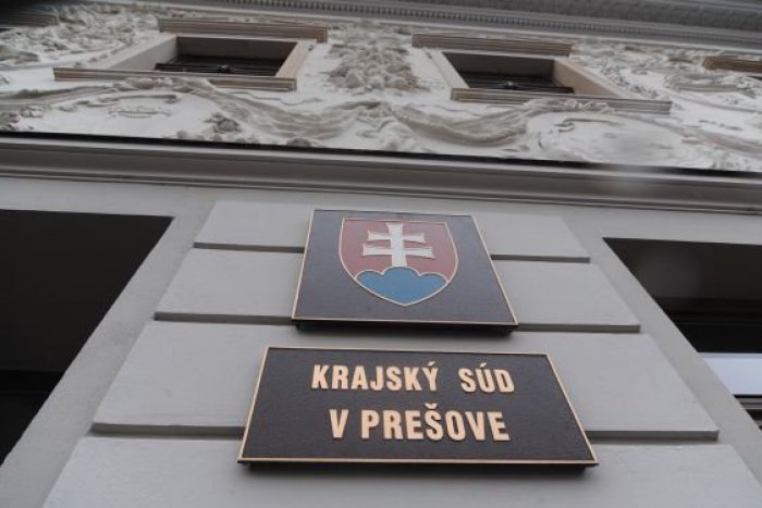 Ilustračný obrázok k článku Policajná akcia kvôli nahlásenej bombe: Súd aj prokuratúru museli evakuovať!