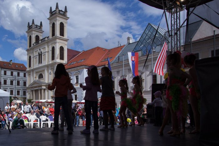 Ilustračný obrázok k článku Otázniky pred mestským zasadnutím: Končí bystrický Park kultúry a oddychu?