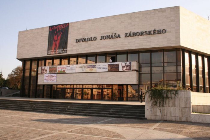 Ilustračný obrázok k článku Nová sezóna v prešovskom divadle: 4 premiéry, na ktoré sa môžeme tešiť