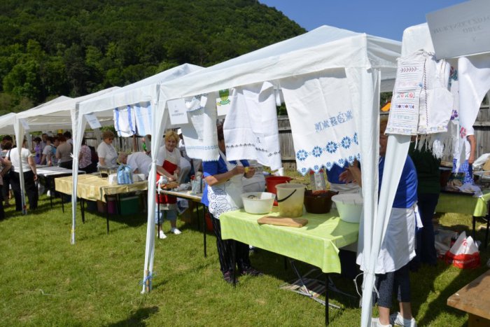 Ilustračný obrázok k článku Dni mesta Jelšava v podaní gemerských guliek a pálenky