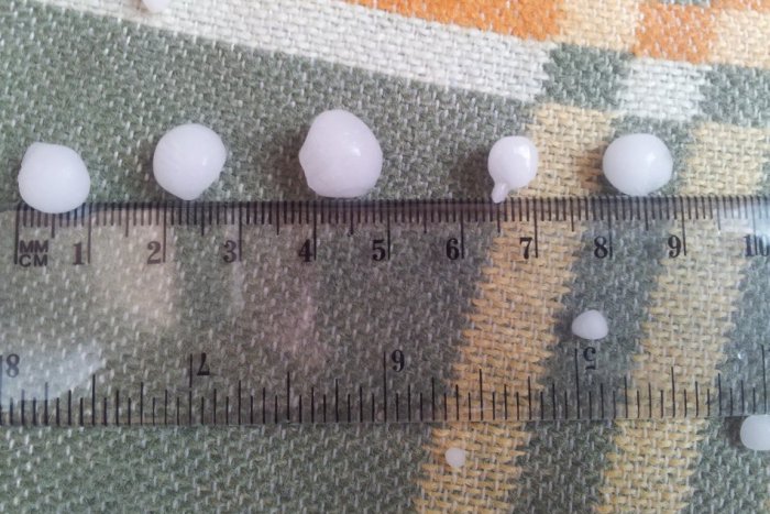 Ilustračný obrázok k článku FOTO: Prietrž mračien v Brezne, padali centimetrové krúpy!