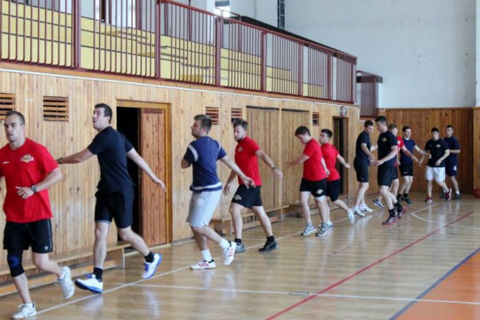 Ilustračný obrázok k článku Letný dril na štadióne aj v prírode: Príprava zvolenských hokejistov je v plnom prúde