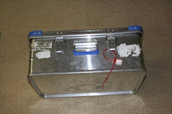 Ilustračný obrázok k článku Veľká krádež v Žiline: Z ukradnutia 6 miliónov KČ policajti obvinili Zoltána (57)