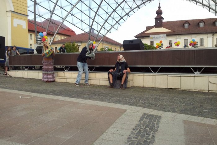 Ilustračný obrázok k článku Divadelný súbor Brezno: Konkurz mužských postáv