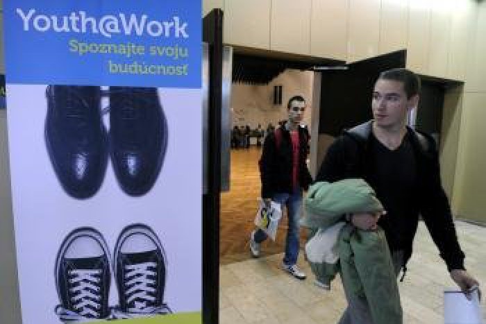Ilustračný obrázok k článku Pracovné možnosti mladých: Ako to vidia niektorí Zvolenčania?