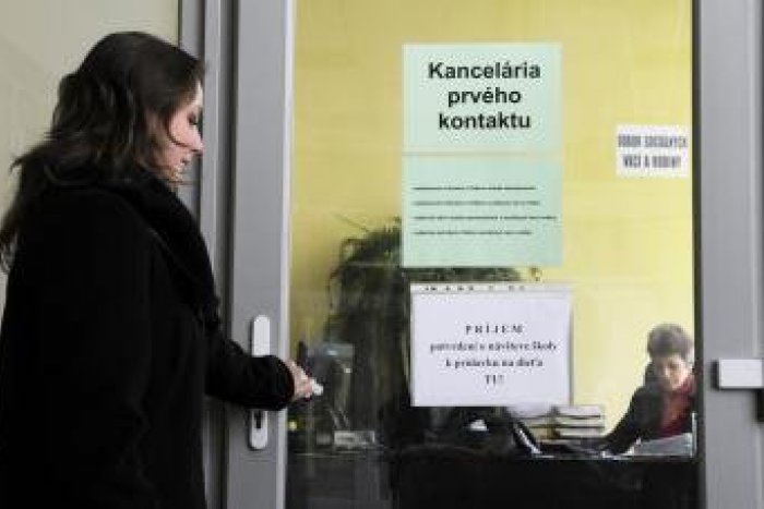 Ilustračný obrázok k článku Smutný rebríček nezamestnanosti: V prvej päťke až tri okresy z nášho kraja