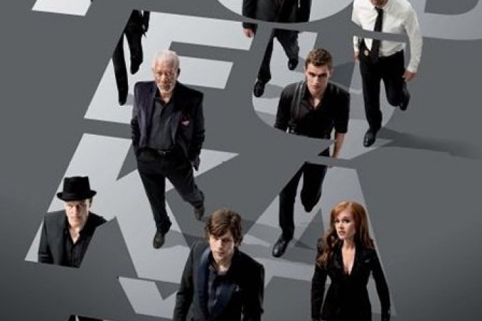 Ilustračný obrázok k článku Filmová recenzia týždňa: Podfukári, dve predstavenia v jednom