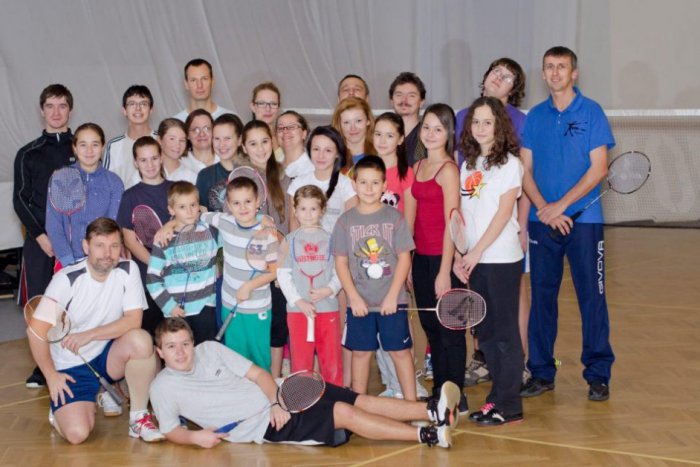 Ilustračný obrázok k článku BEDMINTON S KGB: Nová šanca pre mladé talenty z Gemera