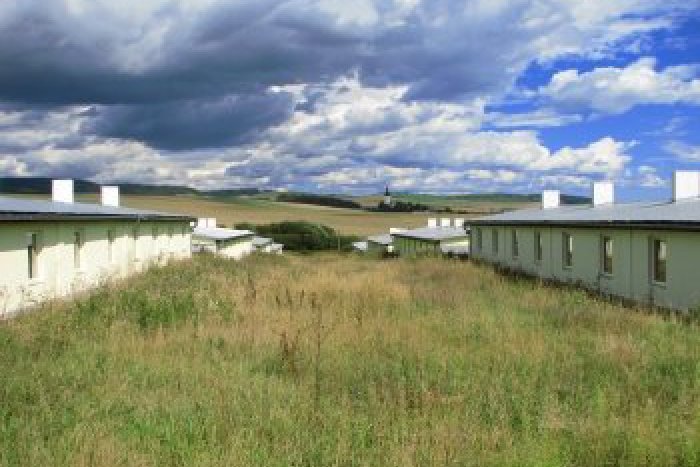 Ilustračný obrázok k článku Sťahovanie Rómov z Letanoviec už na jeseň: Práce na novej osade stáli doteraz 3,2 mil. eur