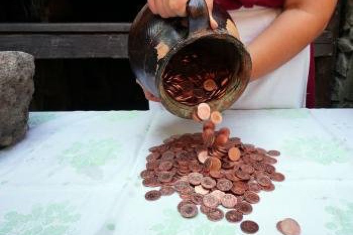 Ilustračný obrázok k článku Žiadna rozprávka, ale skutočnosť: Na Vinianskom hrade našli poklad!