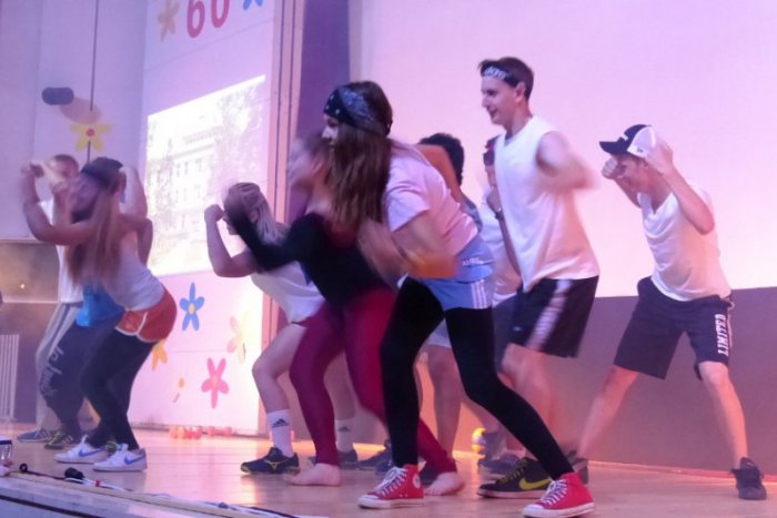 Ilustračný obrázok k článku Veľká slávnosť na našom najstaršom gymnáziu: Takto škola oslávila svoju 60-tku