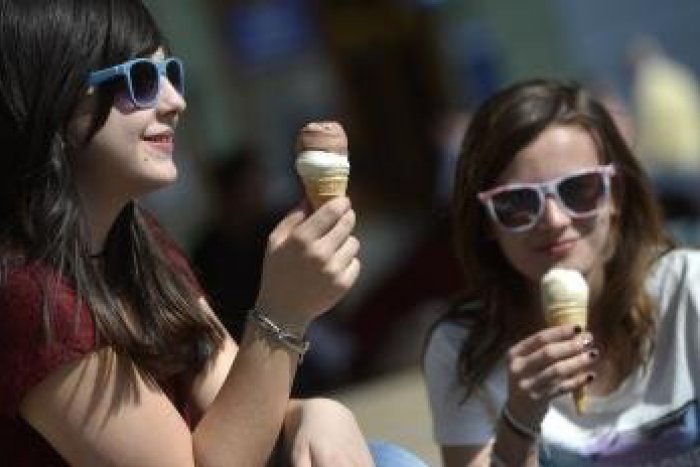 Ilustračný obrázok k článku Spišská v boji s horúčavami: Žiaci sa sťažujú na dusno, primátor zmenil šatník