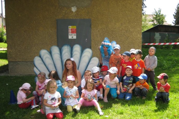 Ilustračný obrázok k článku Dobrodružstvo vo Veľkej. Škôlkari sa ocitli v rozprávkovom lese