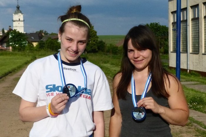 Ilustračný obrázok k článku Návrat k MS v hokejbale: Druhé najlepšie na svete aj Popradčanky