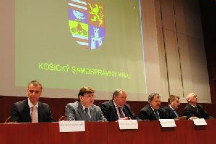 Ilustračný obrázok k článku Voľby do VÚC: Je to definitívne. Okrem župana si zvolíme celkovo 57 poslancov