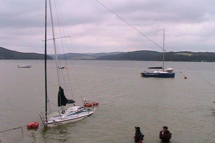 Ilustračný obrázok k článku Následky nočnej búrky na Domaši: Dve jachty skončili pod vodou, hrozila ekologická havária!