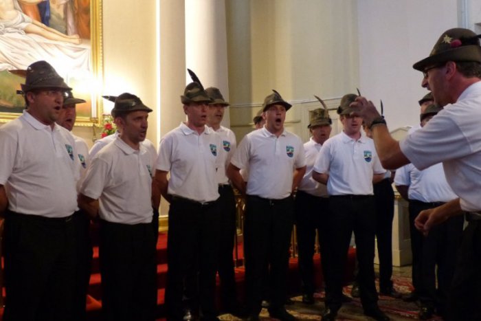 Ilustračný obrázok k článku OBRAZOM: V Evanjelickom kostole spievali talianski horali