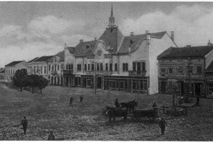 Ilustračný obrázok k článku História Topoľčian v obrazoch: Staré fotky zbierajú dvaja mladí Žochári