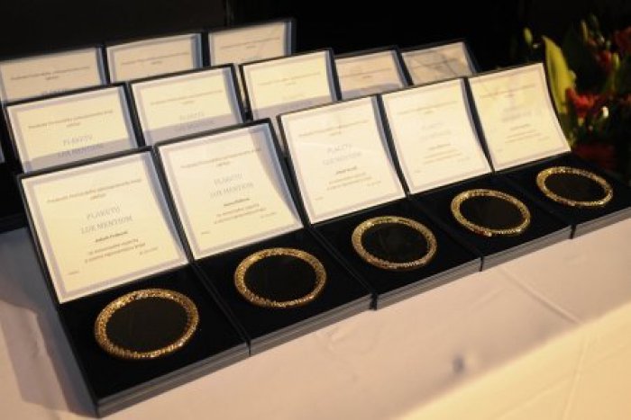 Ilustračný obrázok k článku Dostalo sa im zaslúženého uznania: Toto sú naj učitelia a žiaci z regiónu