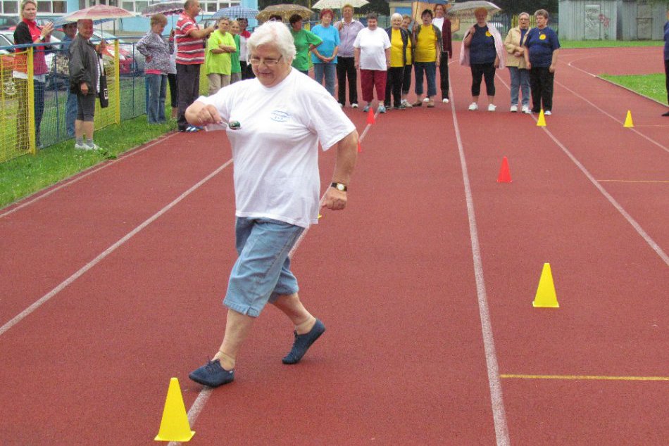 Ilustračný obrázok k článku Dúbravských seniorov dnes čaká športový deň. "Chceme, aby aj naši seniori boli plní elánu," hovorí starosta Zaťovič