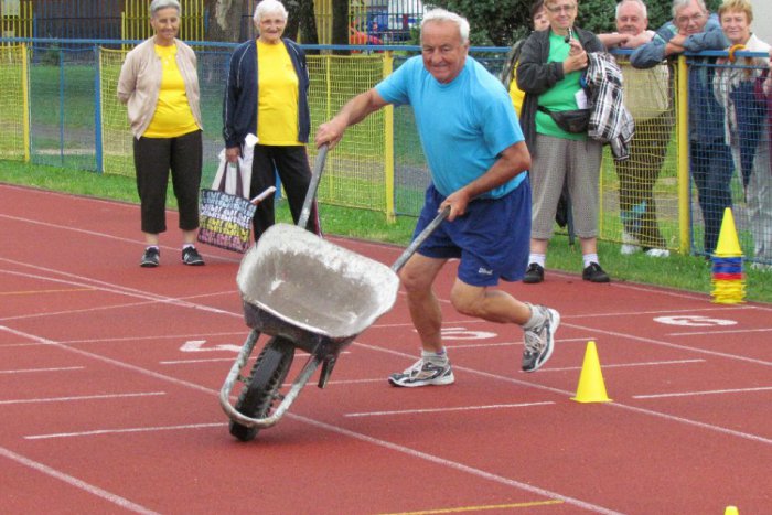 Ilustračný obrázok k článku OBRAZOM: Na olympiáde seniorov súťažil aj 90-ročný strelec