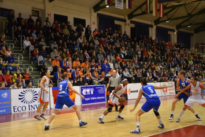 Ilustračný obrázok k článku Baketbalový klub posilňuje: Dve Švédky, jedna Američanka