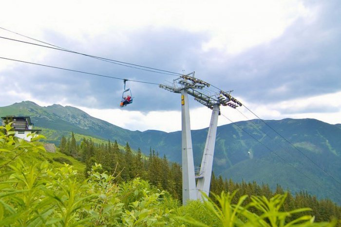 Ilustračný obrázok k článku V Jasnej padlo jasné rozhodnutie: Zjazdári na OH 2022 budú pretekať na Slovensku