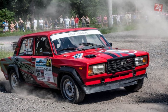 Ilustračný obrázok k článku Rallye Tatry láka divákov: Pripravený je atraktívny večerný mestský okruh